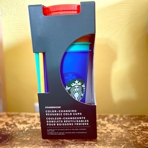 Starbucks color-changing cups